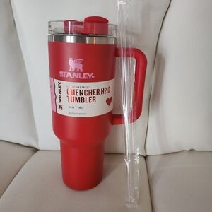 New Stanley Cup 40 oz Quencher H2.0 Stanley Tumbler Vacuum Insulated Red Sealed